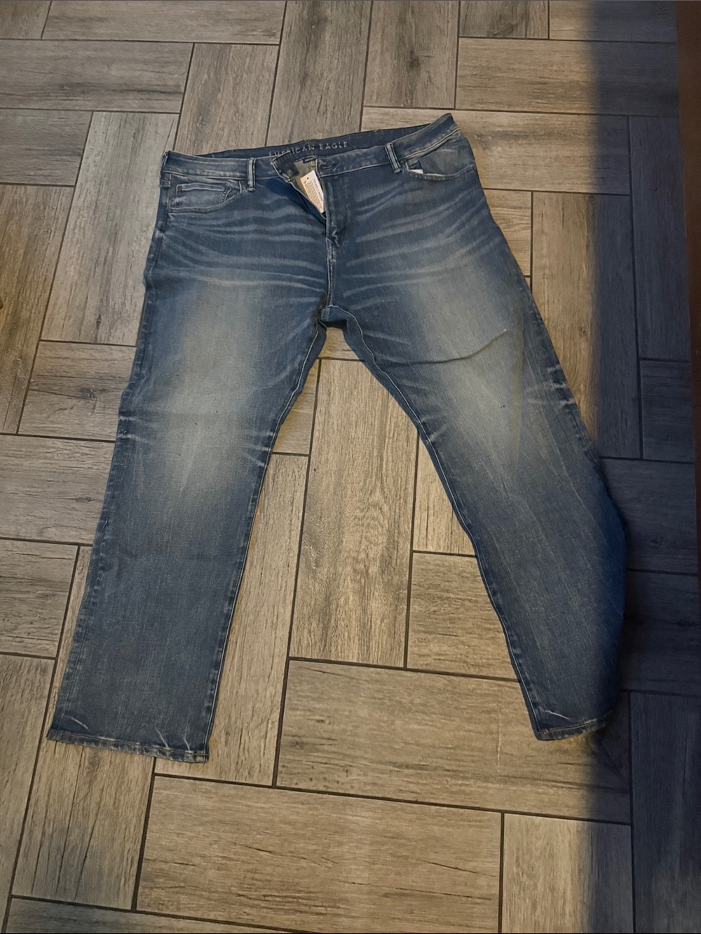 American Eagle Outfitters Faded Blue Relaxed Jeans